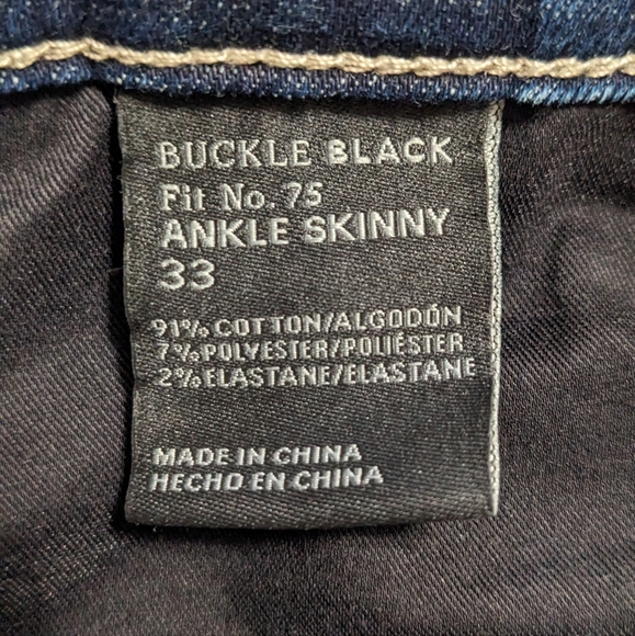 SOLD Buckle Black Fit 75 High Rise Distressed Skinny Jeans sz 33 (14/16) - Picture 4 of 5